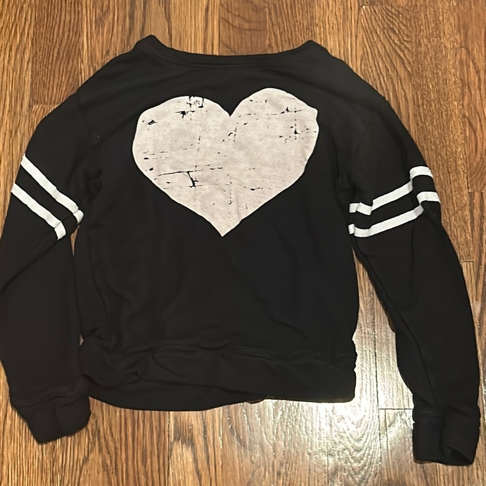Flowers By Zoe Girls Long Sleeve With White Heart, Size M